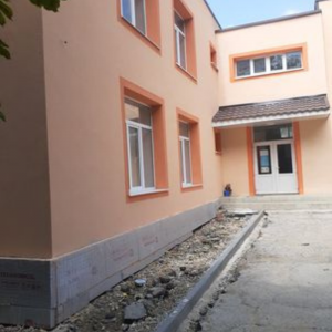 Proiect cu privire la reparația liceului cu suportul Programului Comunitatea mea