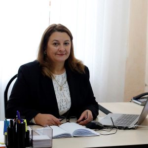 Directorul liceului – d-na Oprea Gabriela
