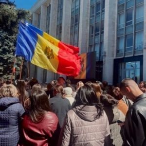 27 aprilie- Ziua Drapelului de Stat